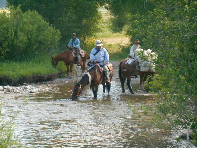 968807_10151729294235664_1636040743_n (1)